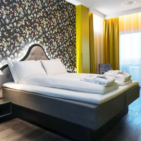 Готель Thon Airport 4*