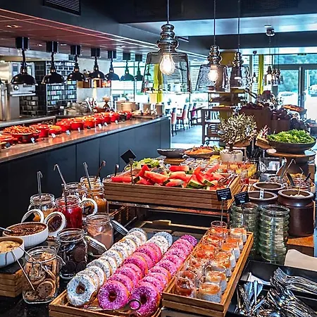 Thon Airport Hotel 4*