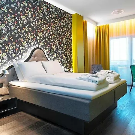 Hotel Thon Airport 4*