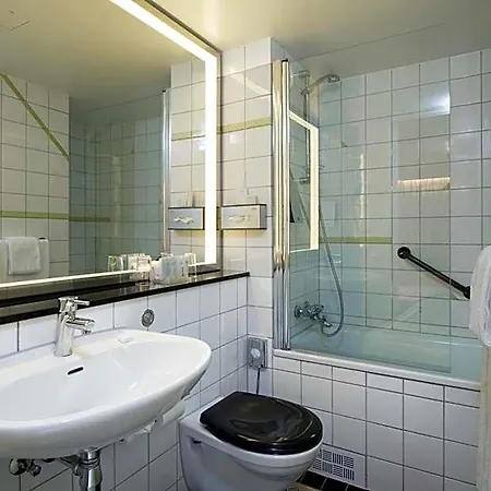 Thon Airport Hotel 4*