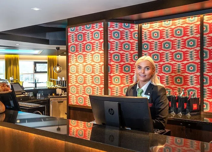 Hotel Thon Airport 4*