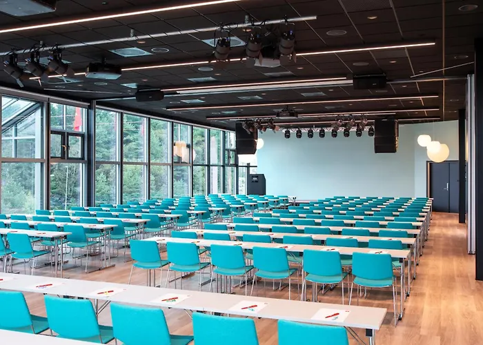 Otel Thon Airport 4*