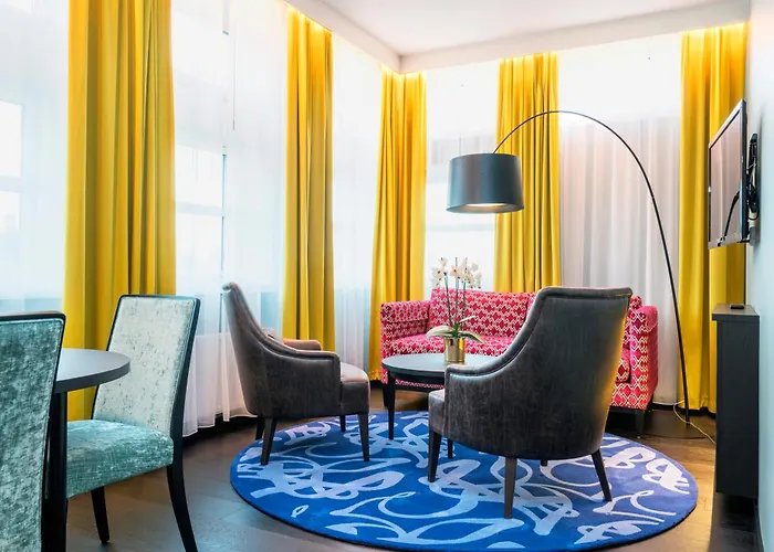 Thon Airport Otel 4*